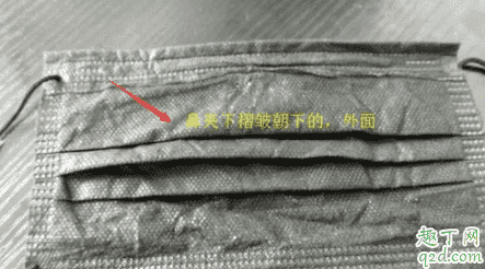 黑色口罩和藍(lán)色口罩哪個(gè)好 黑色一次性口罩繩子在里面還是在外面6