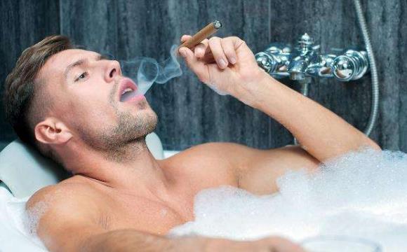 男性洗冷水澡還是熱水澡更好？